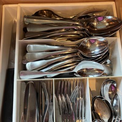LOT 83: Clean Draw Cleanout: Flatware and More
