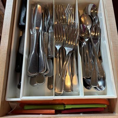 LOT 83: Clean Draw Cleanout: Flatware and More