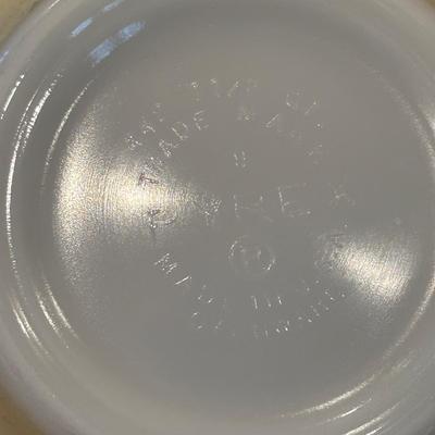 LOT 86: Set of 3 Pyrex Gooseberry Cinderella Bowls