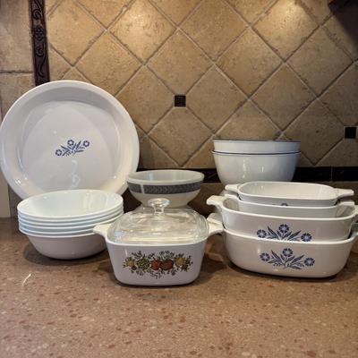 LOT: Corning Ware Collection: Cornflower Blue, Spice of Life, Corelle Vitelle