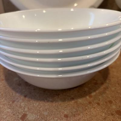 LOT: Corning Ware Collection: Cornflower Blue, Spice of Life, Corelle Vitelle