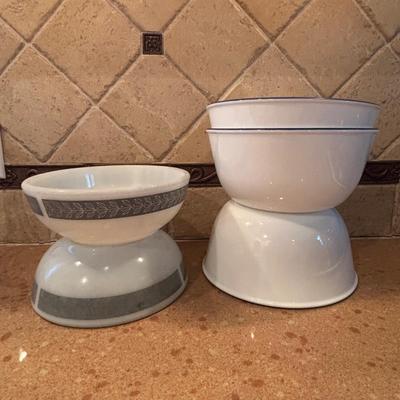LOT: Corning Ware Collection: Cornflower Blue, Spice of Life, Corelle Vitelle