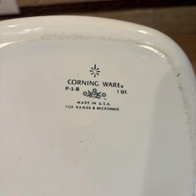 LOT: Corning Ware Collection: Cornflower Blue, Spice of Life, Corelle Vitelle