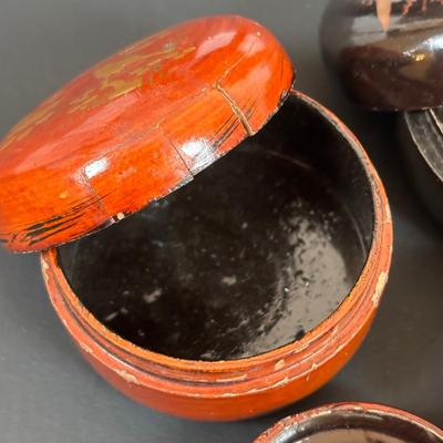 LOT 92: Trinket Box Collection: Lacquer, Wood & Pottery