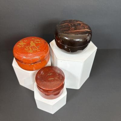 LOT 92: Trinket Box Collection: Lacquer, Wood & Pottery