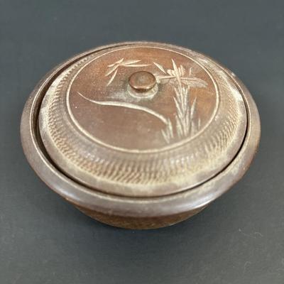 LOT 92: Trinket Box Collection: Lacquer, Wood & Pottery