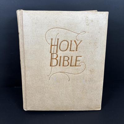 LOT 94: Turbo Marmoratus Shell Carved with The Lord's Prayer, Vintage Curiosities of the Bible Book, Carved Praying Hands Plaque,...