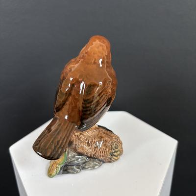 LOT 96: Vintage Porcelain Collection: Sporting Dogs Old Leeds Paragon England, Berwick Robin #980, Carrigaline Ireland Pottery, Vtg 50s...