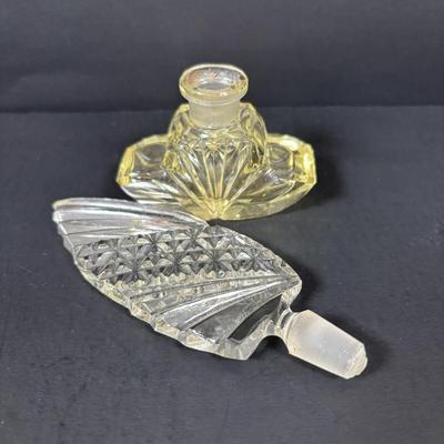 LOT 97: Pyralin Handheld Mirror, Perfume Bottle, Czechoslovakia, Cambridge Cuttery Pen Knife, TR Jewelry Box, Made in USA Compact,...