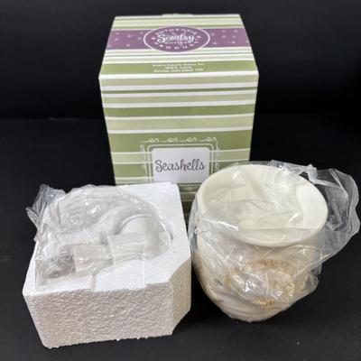 LOT 104: Scentsy, PartyLite and More