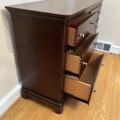 LOT 106: LC Kids Legacy Classic Bureau