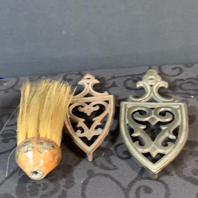 LOT 152: Antique/Vintage Irons, Bells, Oil Cans and More