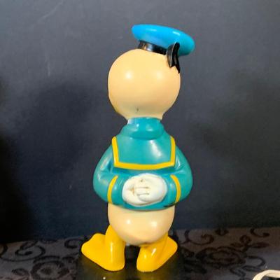 LOT 154: Vintage Mickey Mouse and Donald Duck Bubble Lights and Plastic Bowl and Cup