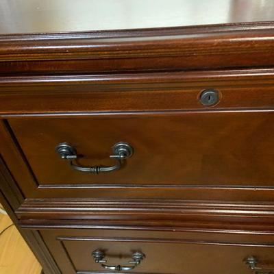 LOT 162: Wood Filing Cabinet with Two (2) Drawers Full of File Folders and a Asian Inspired Table Lamp