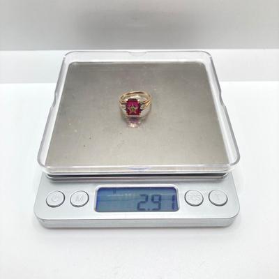 LOT 171: MB Gold Eastern Star with Red Stone Ring - 10KT, TW 2.91g, Sz 8