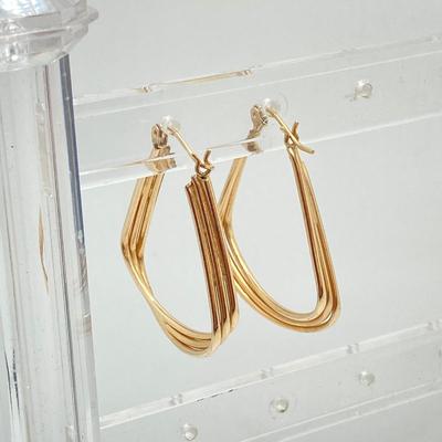LOT 172: Gold Triple Layer Pierced Earrings - 14KT, TW 2.92g