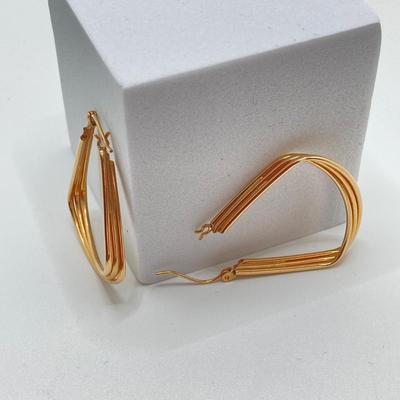 LOT 172: Gold Triple Layer Pierced Earrings - 14KT, TW 2.92g