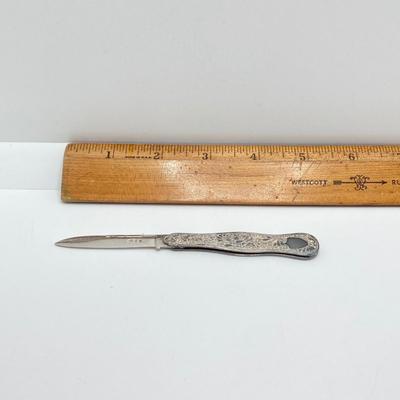 LOT 179: Collection of Vintage Ornate Folding Pen Knives - Marked 750 and Hallmarked Styles Included