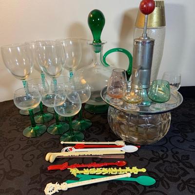 LOT 192: Vintage Bar Collection Including Cordial Glasses, Park Sherman Style Liquor Dispenser, Art Glass Carafe and More