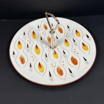 LOT 198: Stangl Two-Tier Pottery Tib-Bit Tray, Stangl Pottery Amber Glo Serving Tray w/Handle, Dunoon Stoneware Mugs, Holt Howard Sugar...