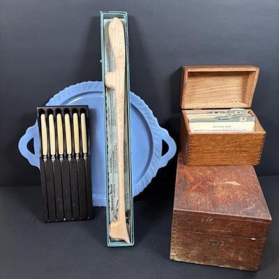 LOT 200: Wooden Recipe Holders, Dundee Marmalade Crock & Others, Strawbridge & Clothier Knife Set made by Sheffield England,...