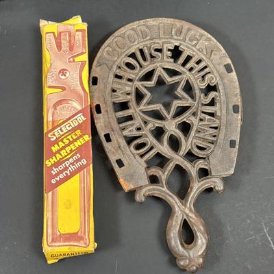 LOT 200: Wooden Recipe Holders, Dundee Marmalade Crock & Others, Strawbridge & Clothier Knife Set made by Sheffield England,...