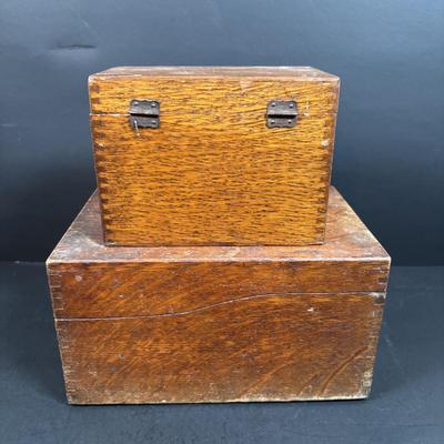 LOT 200: Wooden Recipe Holders, Dundee Marmalade Crock & Others, Strawbridge & Clothier Knife Set made by Sheffield England,...