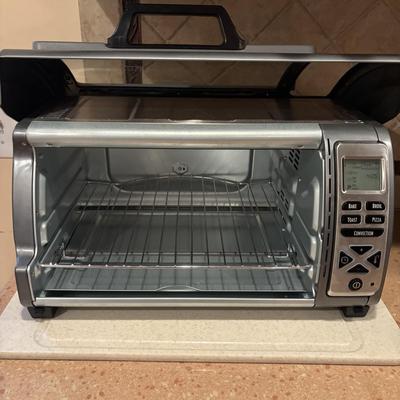 LOT 202: Kitchen Appliances: Hamilton Beach Electric Can Opener & Toaster Oven Model 31128, Mr. Coffee w/Filters and More