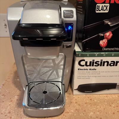 LOT 203: Kitchen Essentials: Keurig Model K10, Hot/Cold Carafe, Cuisinart Electric Knife, Chefs Choice Knife Sharpener & More