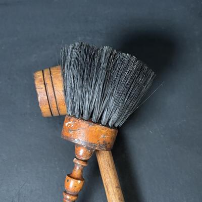 LOT 205: Primitive Kitchen Wall Utensil Hanger