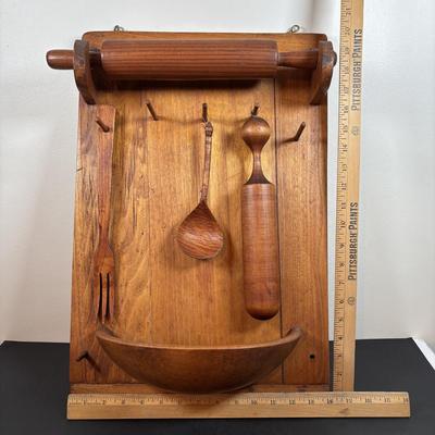 LOT 205: Primitive Kitchen Wall Utensil Hanger