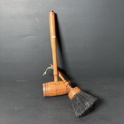LOT 205: Primitive Kitchen Wall Utensil Hanger