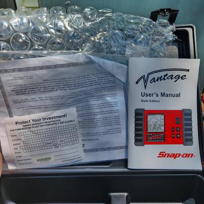 Snap on MT 2400 Vantage Power Graphing Meter & Diagnostic Database