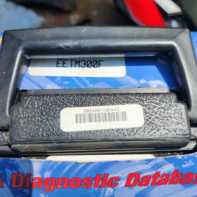 Snap on MT 2400 Vantage Power Graphing Meter & Diagnostic Database