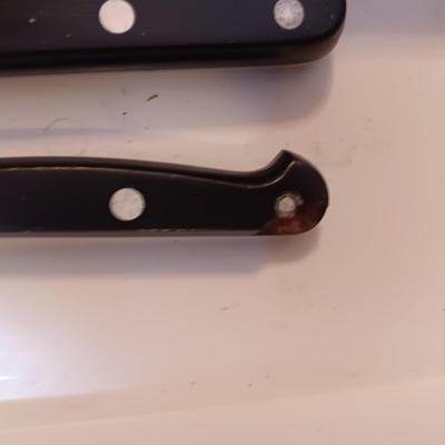 SET OF JA HENCKELS CUTLERY WITH SHARPENER