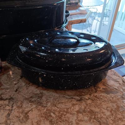 ROASTING PANS AND BAGS