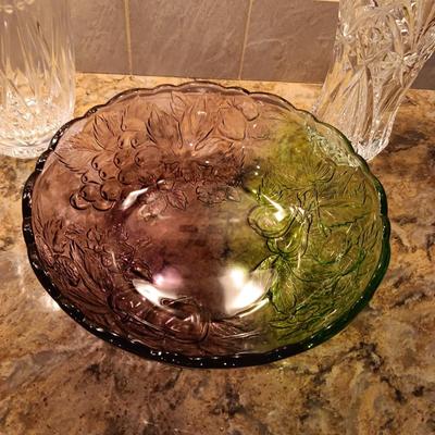 2 LARGE CRYSTAL VASES AND A PURPLE AND GREEN GLASS BOWL