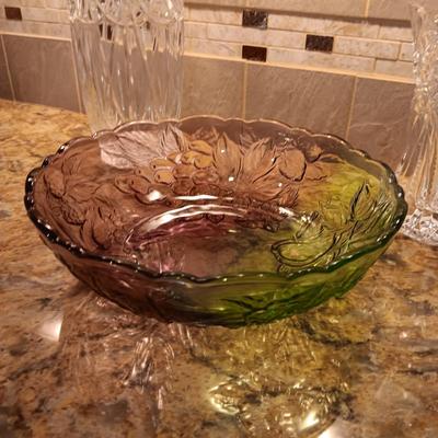 2 LARGE CRYSTAL VASES AND A PURPLE AND GREEN GLASS BOWL