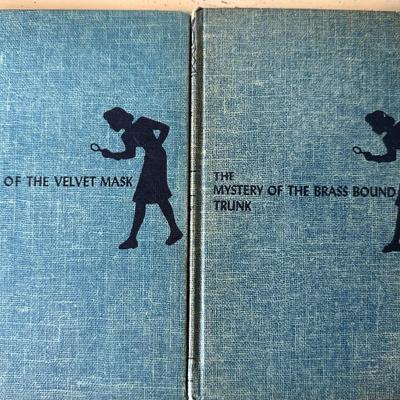 Collection of Vintage Nancy Drew Mystery Books (33)
