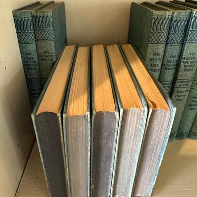Collection of Vintage Nancy Drew Mystery Books (33)
