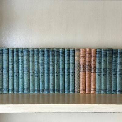 Collection of Vintage Nancy Drew Mystery Books (33)