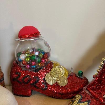 Collection of Muses Shoe Throws