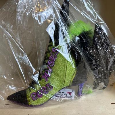 Collection of Muses Shoe Throws