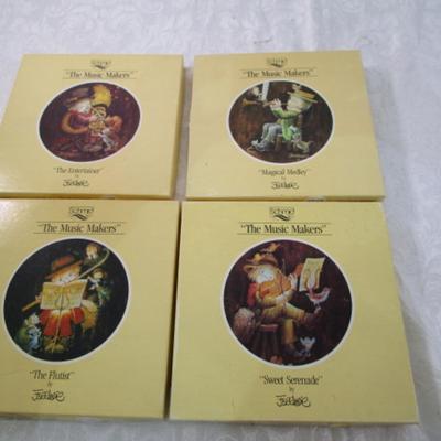 Sale Photo Thumbnail #196: 6-1/2" in diameter, all have certificates