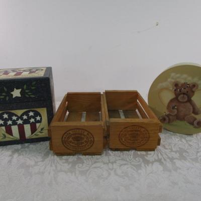 Sale Photo Thumbnail #299: Bear box with lit is 7-3/8" across x 3" tall, Patriotic is 6-1/2" tall x 6-1/8" square