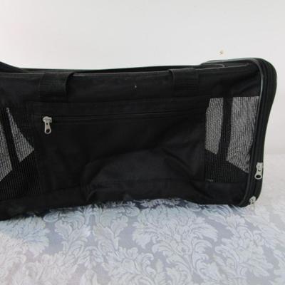 Sale Photo Thumbnail #511: 17-1/2" long x 10" tall x 11" wide, black with zipper pocket