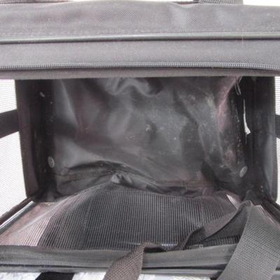 Sale Photo Thumbnail #513: 17-1/2" long x 10" tall x 11" wide, black with zipper pocket