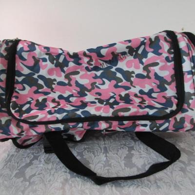 Sale Photo Thumbnail #533: Has side pockets, 2 front zipper pockets 1 front clip pocket, 12" tall x 10-1/4" wide x 23" long