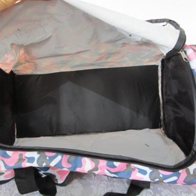 Sale Photo Thumbnail #532: Has side pockets, 2 front zipper pockets 1 front clip pocket, 12" tall x 10-1/4" wide x 23" long