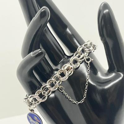 Sale Photo Thumbnail #153